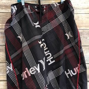 Men’s size 36 Hurley board shorts